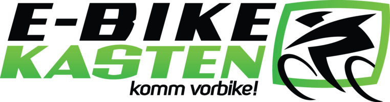 Dieses Bild zeigt ein Logo mit dem Text "E-BIKE KASTEN" in schwarzer und grüner Schrift. Darunter steht in kleineren schwarzen Buchstaben der Slogan "komm vorbeike!". Auf der rechten Seite des Logos befindet sich ein stilisiertes Symbol eines Fahrradfahrers, eingerahmt von einem grünen Quadrat.